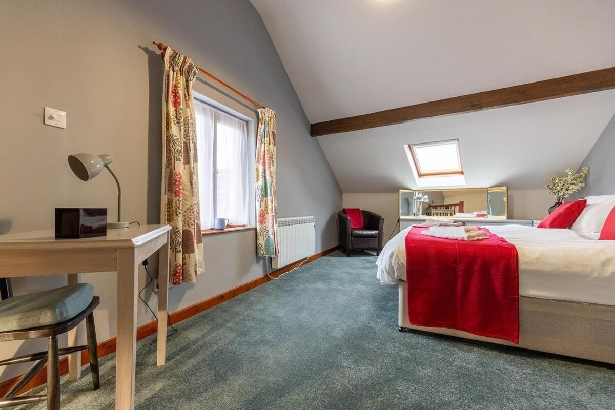 Katherines Court - Spacious Apartment With Rolling Hill Views Κένταλ Εξωτερικό φωτογραφία