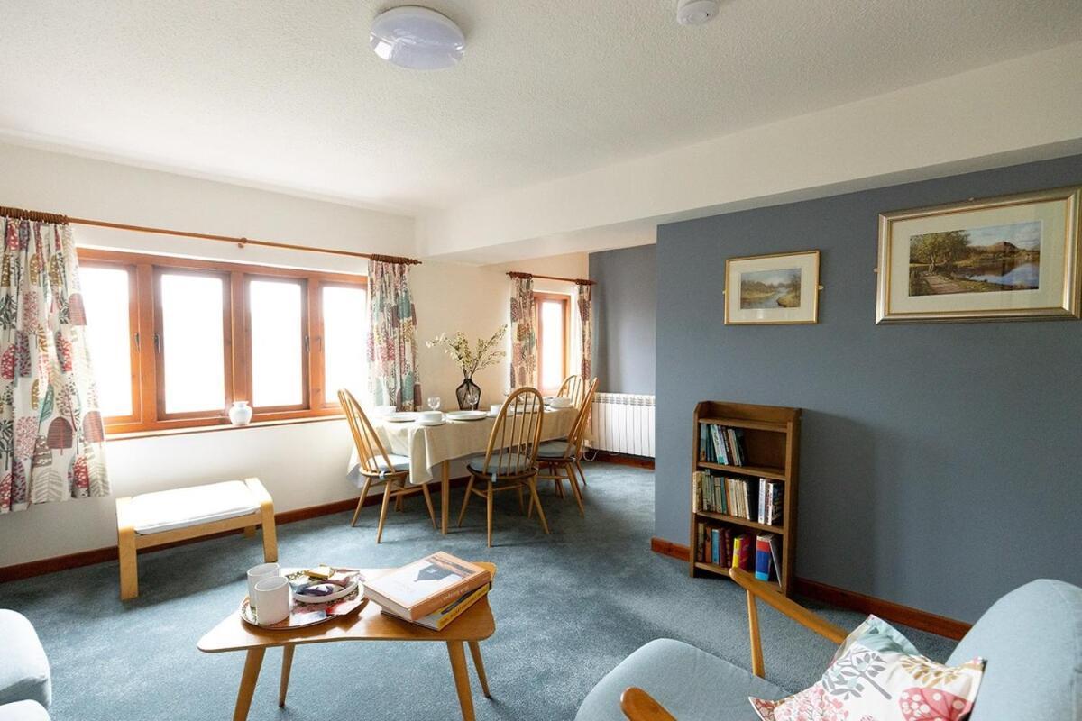 Katherines Court - Spacious Apartment With Rolling Hill Views Κένταλ Εξωτερικό φωτογραφία