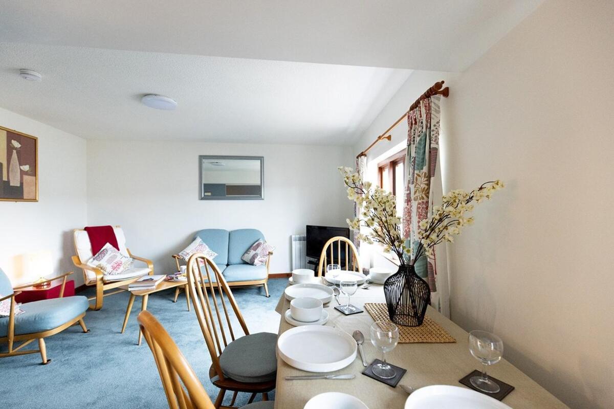 Katherines Court - Spacious Apartment With Rolling Hill Views Κένταλ Εξωτερικό φωτογραφία